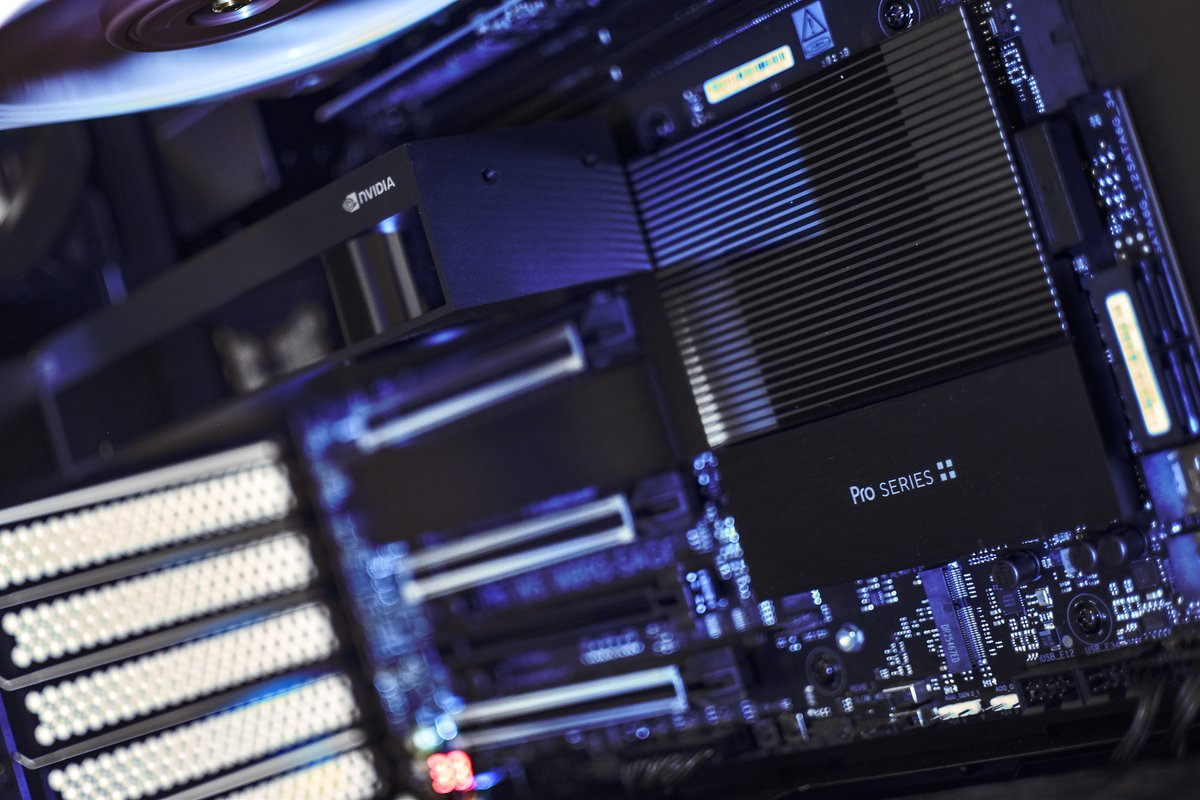 VelocityMicro's tweet photo. #BuildoftheWeek is this W890 Xeon powered workstation with @NVIDIAworkstatn Pro graphics. https://t.co/5U9UkAmQzn