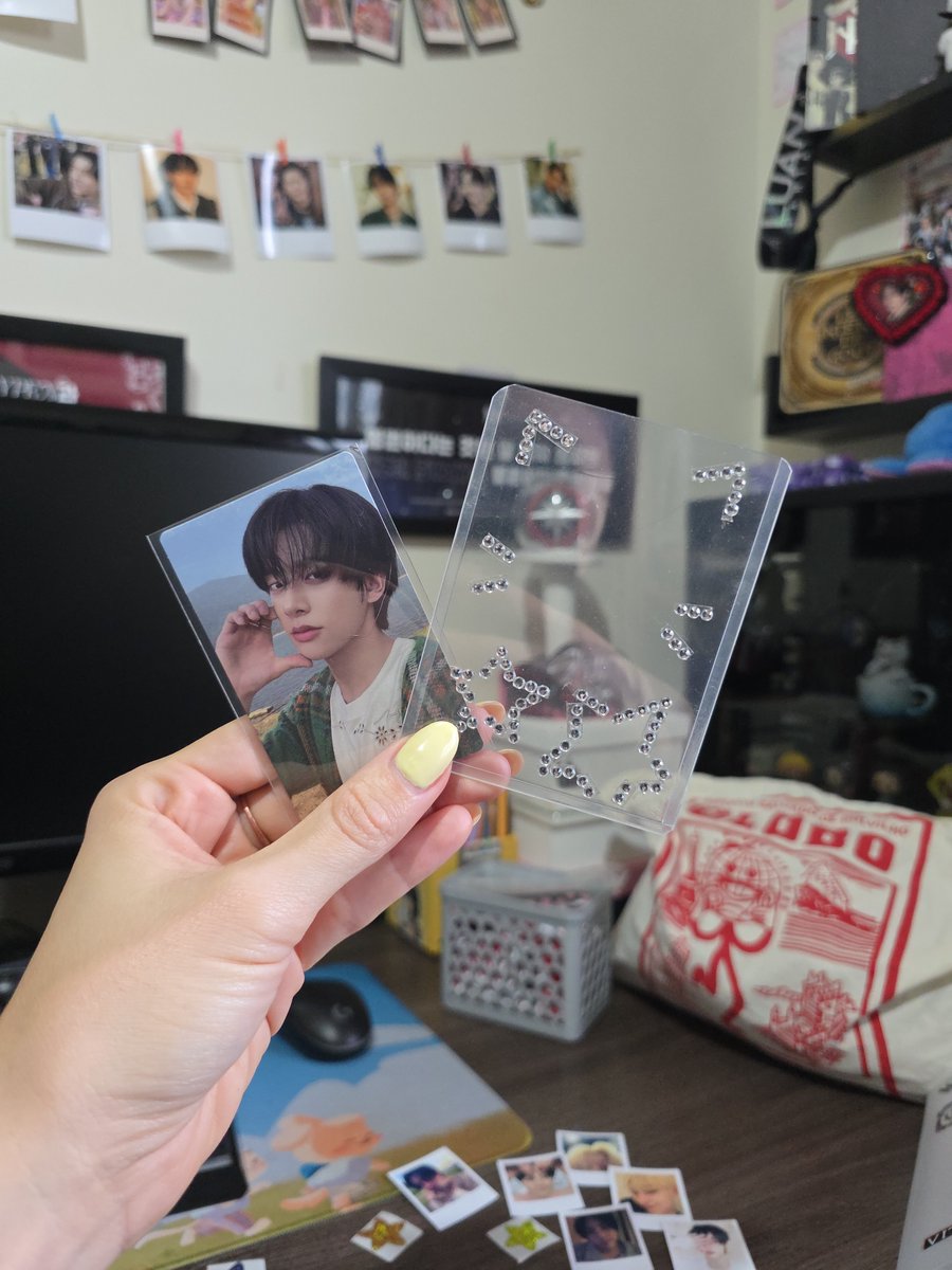 sim_know's tweet photo. 💌 | mail 

♡ fb positivo: muito obrigada @jaykevidas pelo holder decoradinho e card do jake coraçãozinho, chegou tudo bem embalado e COM ESSES BRINDES FOFOLETES!!! Processo de compra foi extremamente tranquilo, enviou um dia após a compra. Muito muito muito obrigada 🤍🤍 https://t.co/kVVF1a1NHR