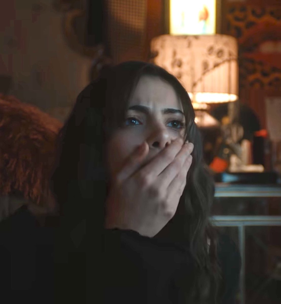 F4TOUS's tweet photo. she stays gagged https://t.co/LiKZKQqfi0