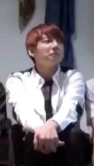 jkkfolder's tweet photo. you all laughing at my babyyyyy.... 😭😭😭 https://t.co/TmeW0sHybF
