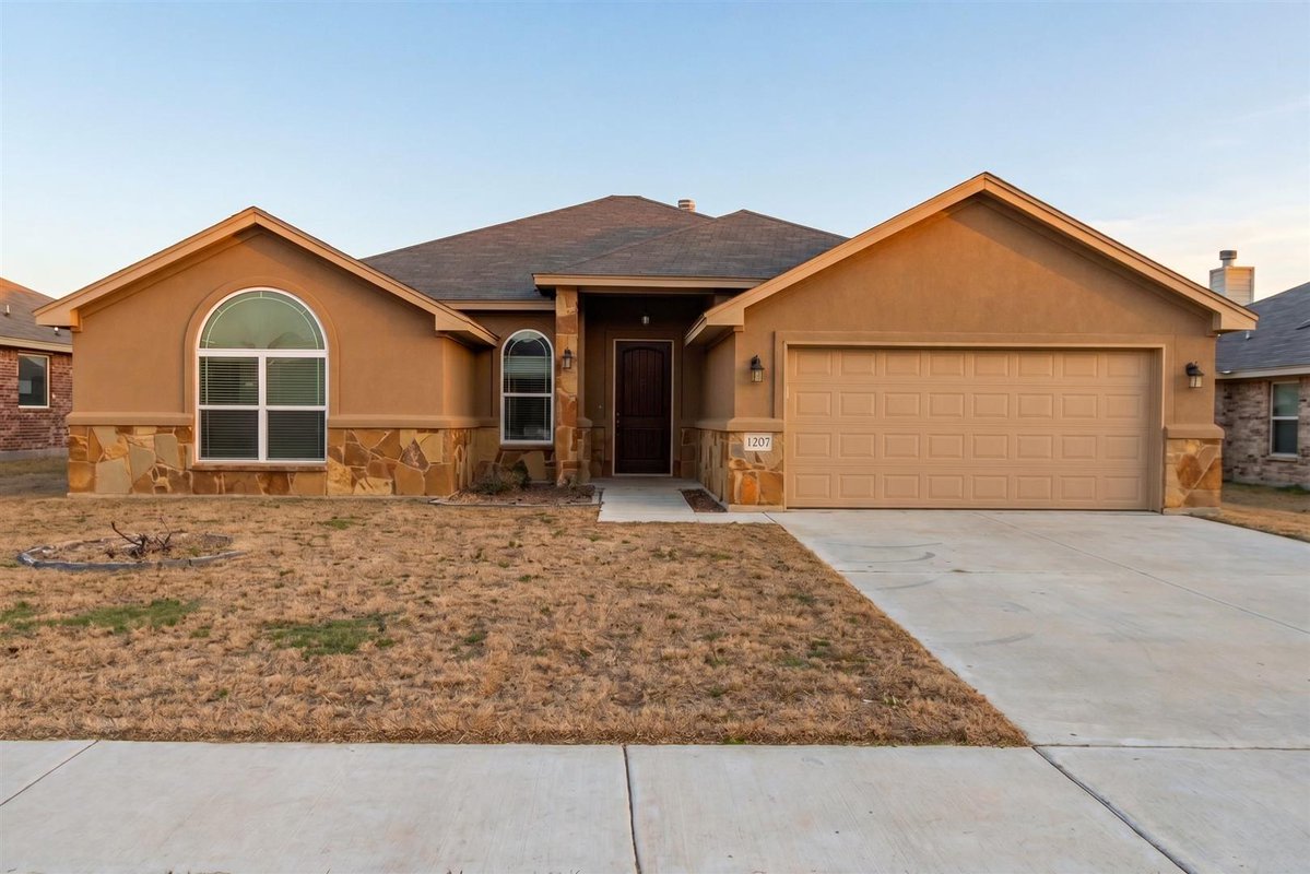JrHerrings's tweet photo. JRHerrings#C21PremierRealtors https://t.co/iFS0Iqc8lC