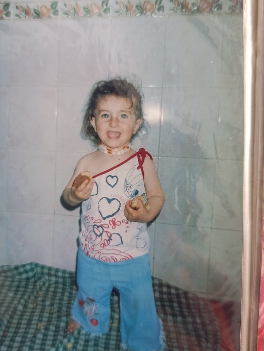 user48585934's tweet photo. Küçüklüğüme bakın 🥹🐦 https://t.co/IZPwSISSoq