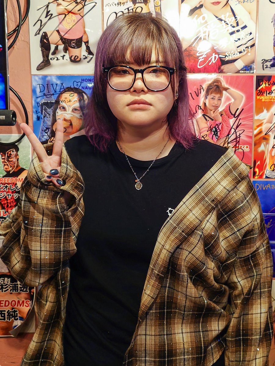 sato_isam's tweet photo. 10.23 プロミネンスファンミーティング at #diva_pwbar

【リフレッシュ休暇中】

※ご報告ひとつ、真顔やってくれたよー(笑)

#柊くるみ
#プロミネンス https://t.co/qRdfF1JZGd