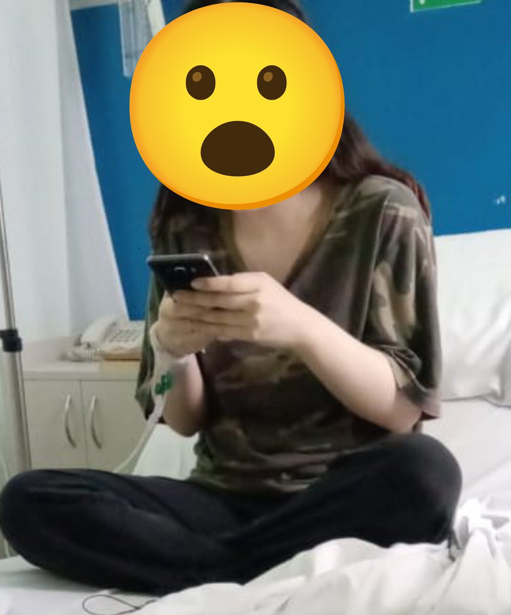 aerifeeIs's tweet photo. Not this being the smallest I've ever been back in 2019 when I had pneumonia and I still felt huge... I remember fasting frequently #edrtwt #edtwt #edtw https://t.co/chRMqIPvwW