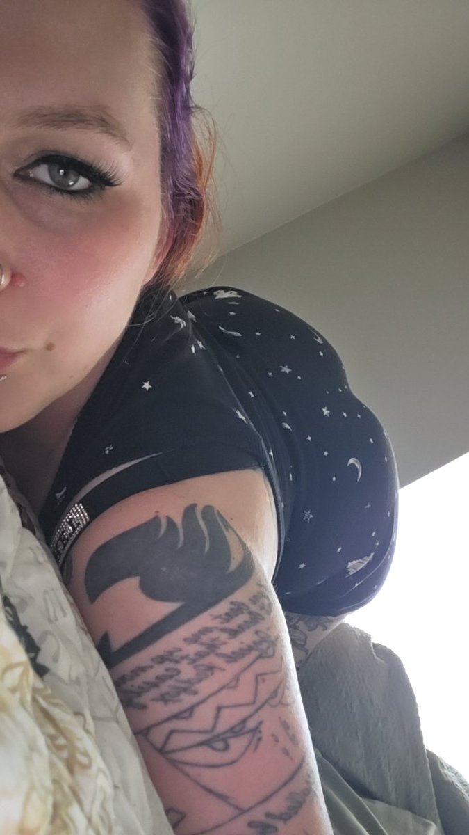 itsirisbabe's tweet photo. The arch tho 😏 https://t.co/rRRfOfaTue