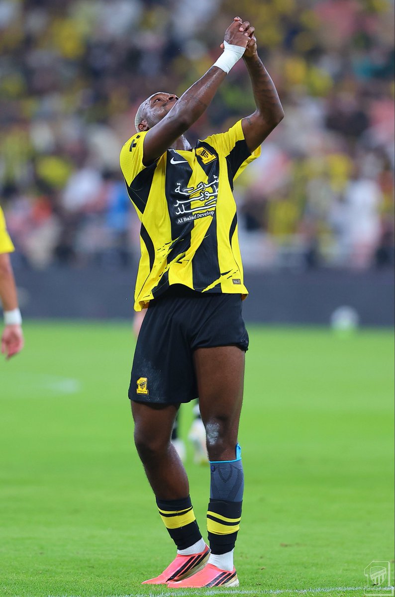 StatusARB's tweet photo. جورج إيلينيخنا مهاجم @ittihad ساهم في أخر (5) مٌباريات بـ(8) أهداف مع الفريق. 🟡🔝

#StatusARB https://t.co/XrK7S575Vt
