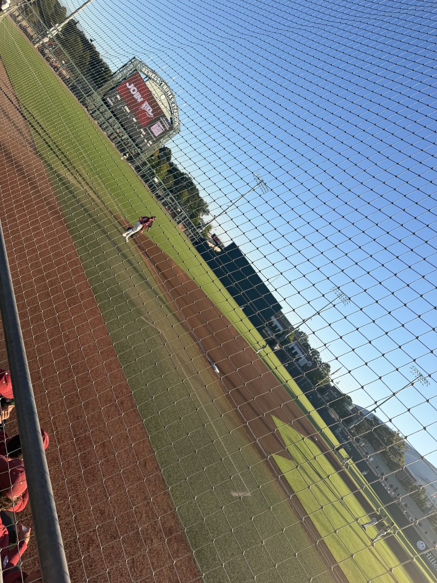 chrisalxander24's tweet photo. #InHere for some fall ball! https://t.co/RsPhXz9tqj