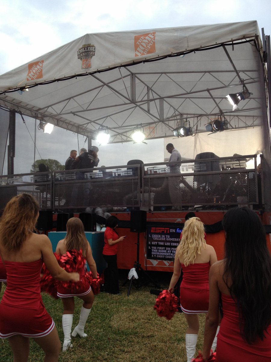 edd9532's tweet photo. @BarstoolCoogs I was there back in 2011 https://t.co/9h6VMYQZjH