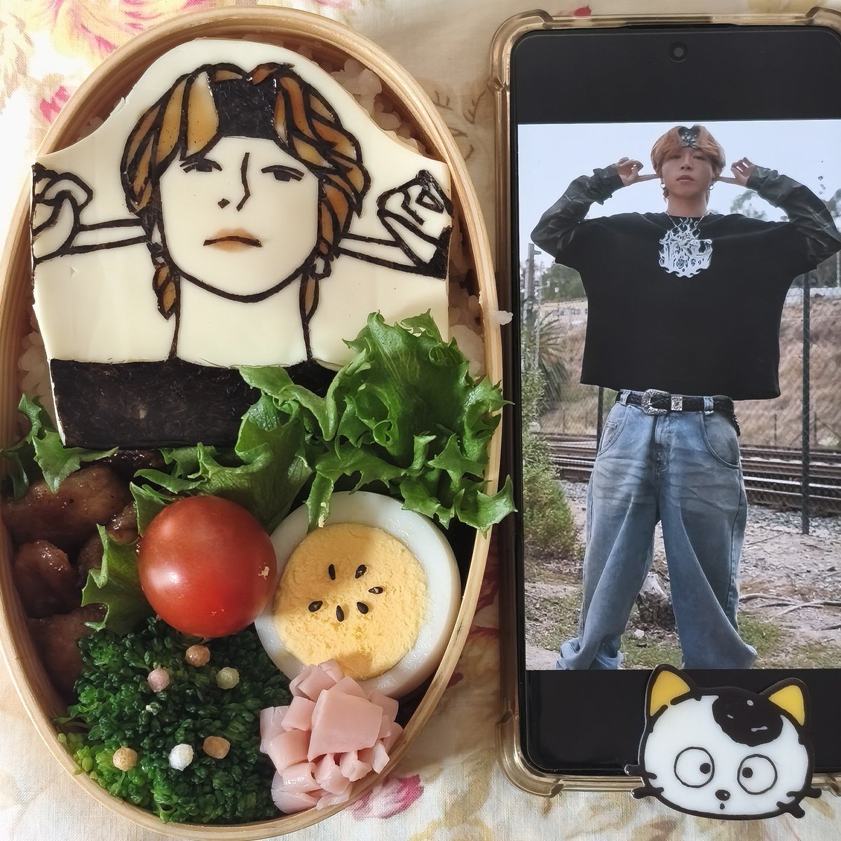 besty_tama's tweet photo. 土曜日だけど、ダンナも出張中だし雨予報だし、ひきこもりDayにする予定なので、今日も自分弁を作りました😁！
インスタのLAソロルックソウタくん💕
NYのワルショも盛り上がってるみたいだね😆！
日本から見守ってるよ💕
#BESTY #自分弁
#BEFIRST #SOTA https://t.co/JAyBRH3lDl