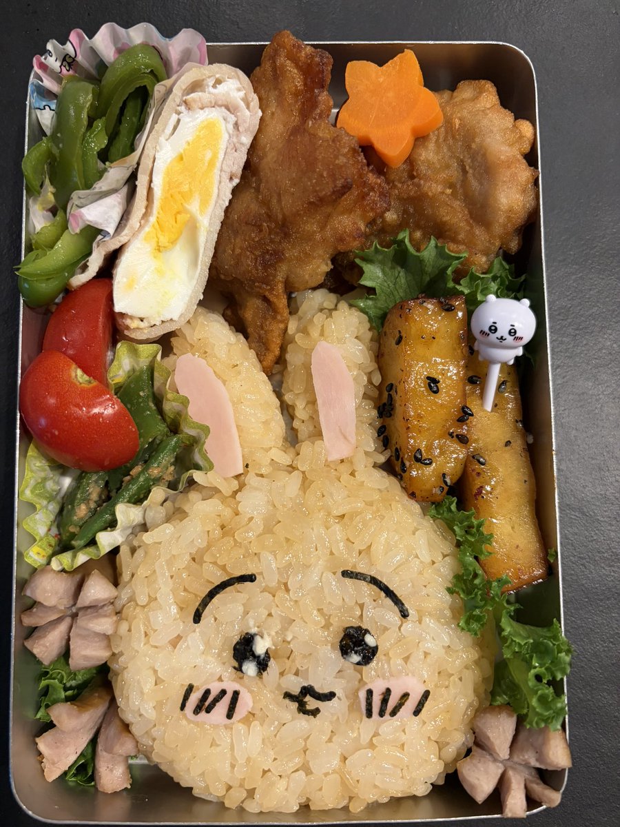 Eripieripi0617's tweet photo. 運動会中止☂️お弁当登校日
プルヤ氏の目の配置をミスったぜ（まるちゃん風に😇）

うさぎ好き小6にも作るw 

プルヤッハ！
#ちいかわ https://t.co/x2AevekS6D