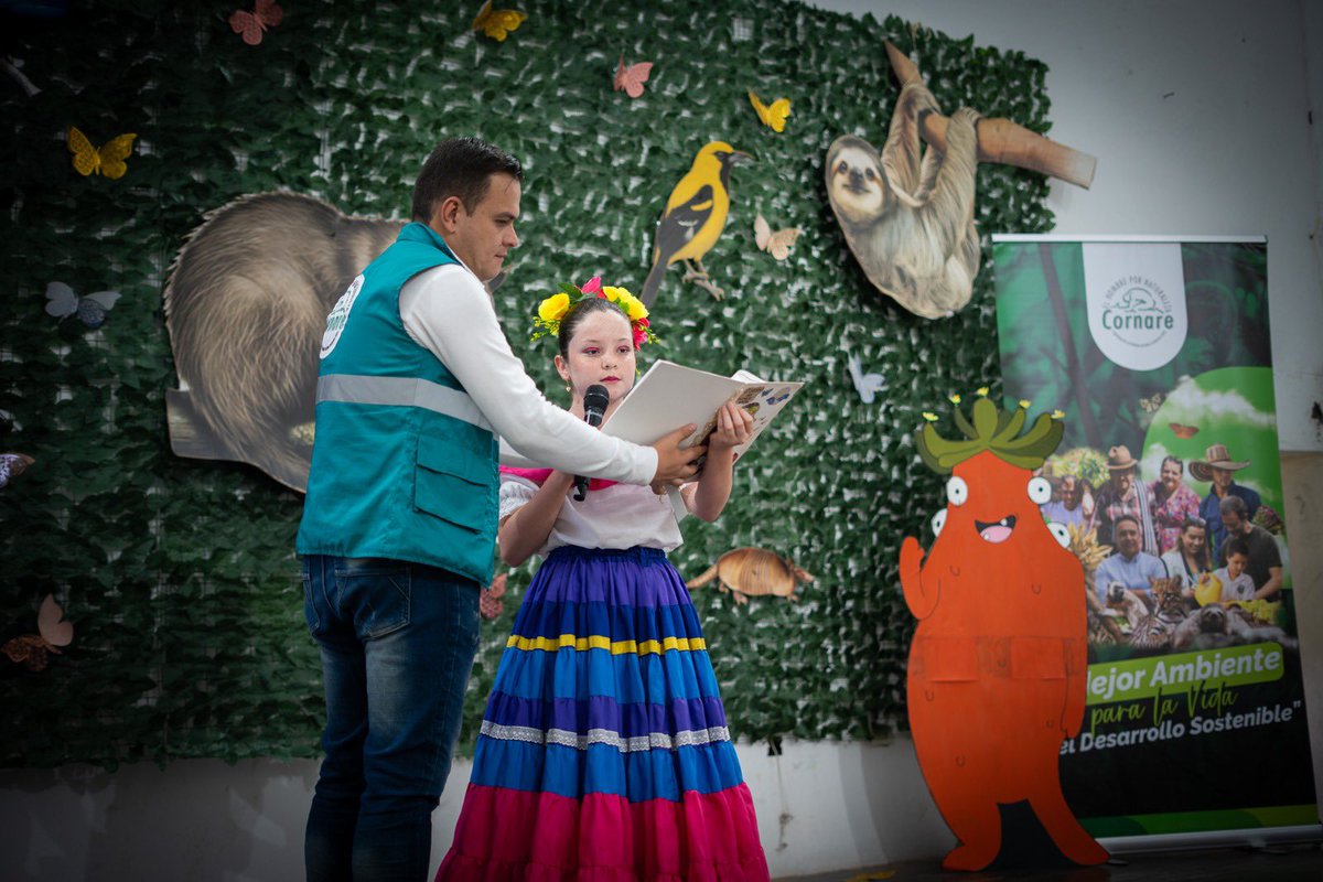 cornare's tweet photo. 🎭🌱 ¡La creatividad también es una forma de proteger la naturaleza!

🎶 En Nariño vivimos el Festival de la Cultura Ambiental de la Regional Páramo, un encuentro con niños, niñas y jóvenes de Abejorral, Argelia, Sonsón y Nariño. https://t.co/0ikh2q35AL