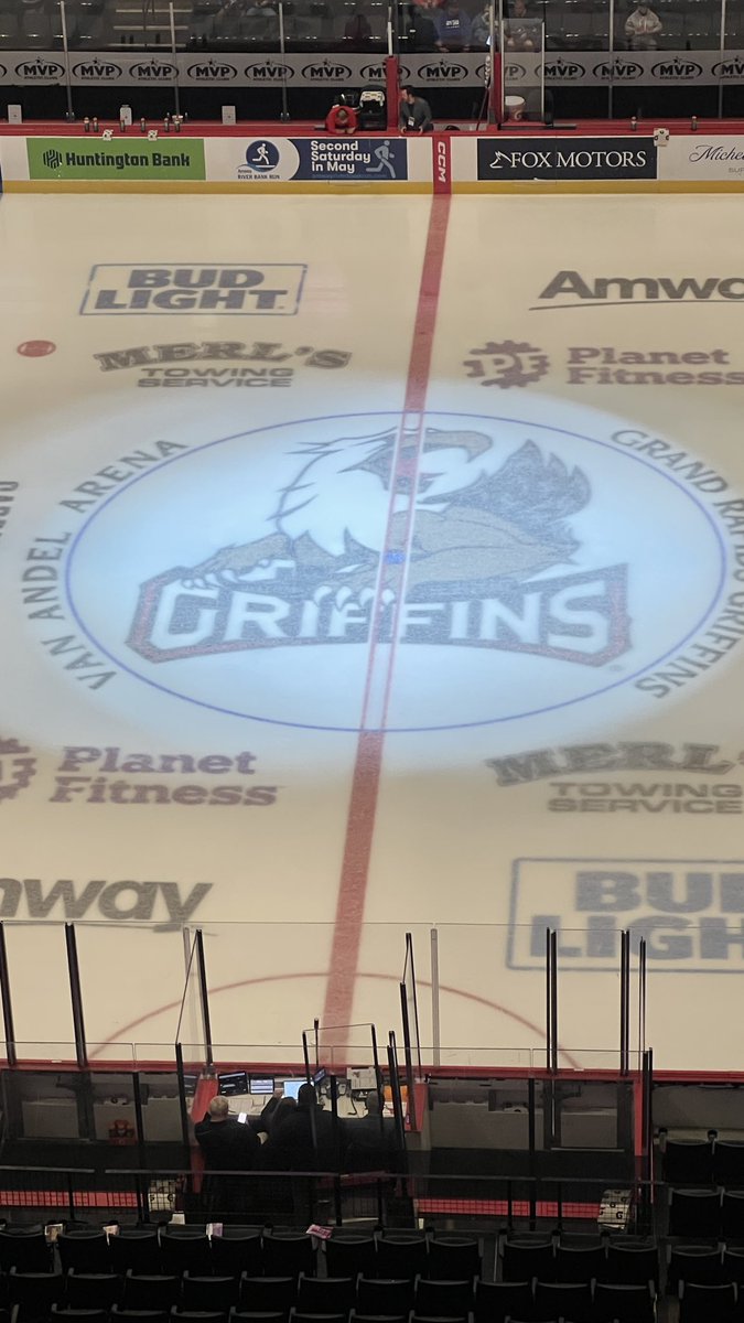 larryfigurski's tweet photo. Plenty of scouts in Grand Rapids tonight to watch @griffinshockey from Utah, Washington, Carolina, Calgary, Pittsburgh, Philadelphia, Nashville &amp; New Jersey. https://t.co/41MnpsnYVD