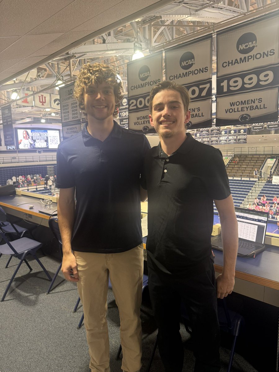PSUCommRadio's tweet photo. It’s a ranked matchup in Rec Hall! No. 16 Penn State and No. 10 Oregon are set to clash in the Dig Pink game in just 30 minutes.

Pregame show at 6:35!

⏰: 7 p.m.
🎙️: @Brendan_Kern_ &amp; @Odawg_06 
🔗: https://t.co/zMo6Ldk5Kj https://t.co/GXN4qWwHQU