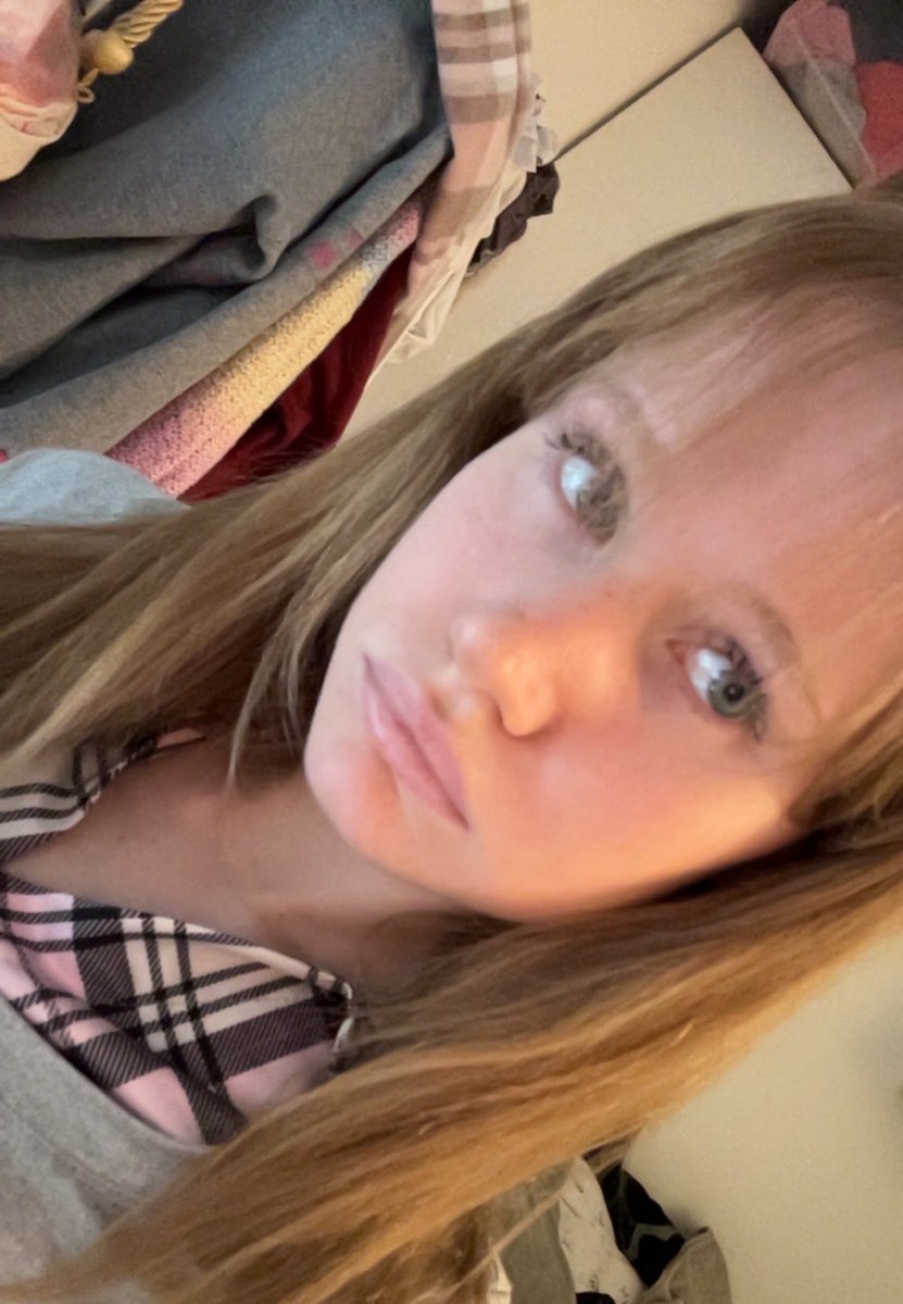 serenecoded's tweet photo. If my hair not starting to grow out soon i will punch https://t.co/fB3InDhDs2
