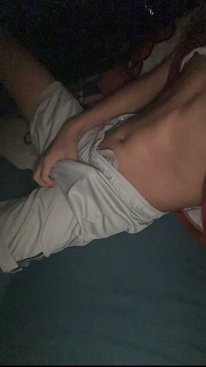 lfkfkfkffl's tweet photo. j’ai envieee 🥵🥵🥵🥵 https://t.co/cGSAQG4vJH