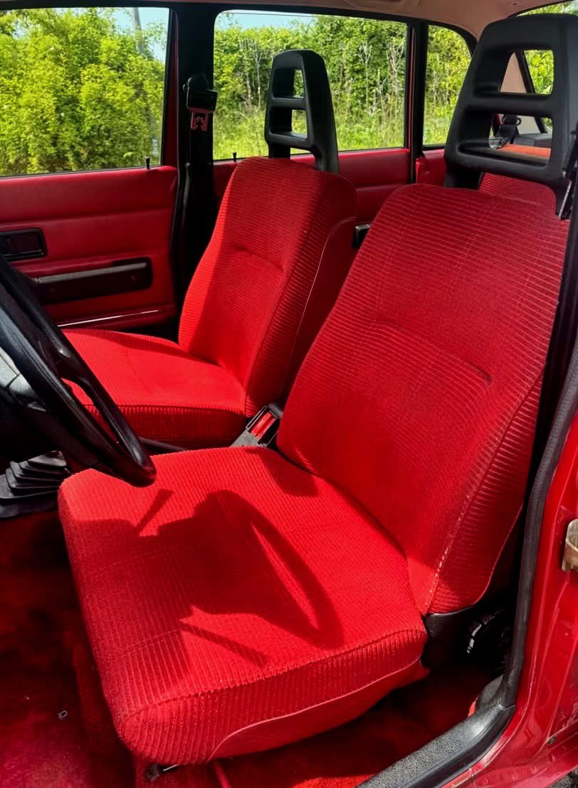 NicoNePayePlus's tweet photo. Volvo 244 https://t.co/ubclnzejK3