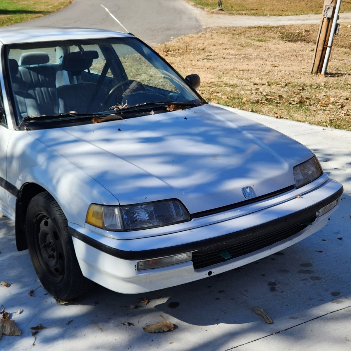 MatthewG141's tweet photo. @hokkori_buzz 1989 Honda Civic - 269,000 miles, 2021 Subaru Outback - 109,000 miles. Thinking of going with an EV for my next car. https://t.co/sY3Xd2pBMa