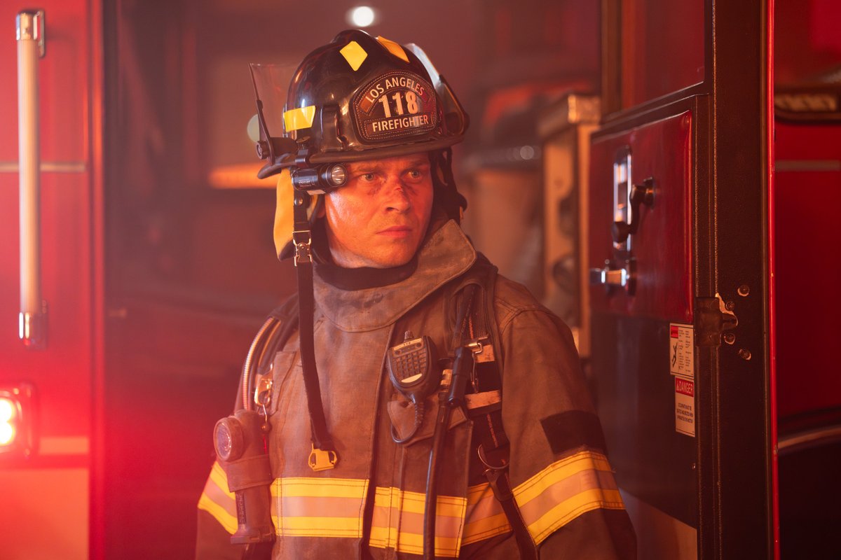 911TVNEWS's tweet photo. 10x03 stills. #911onABC https://t.co/Axtd8tok0l