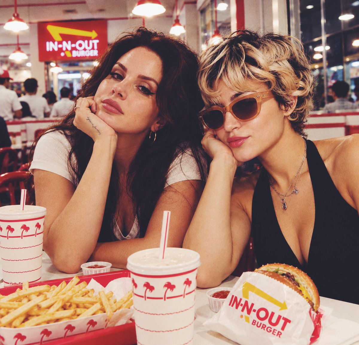 rubyru_monroe tweet picture