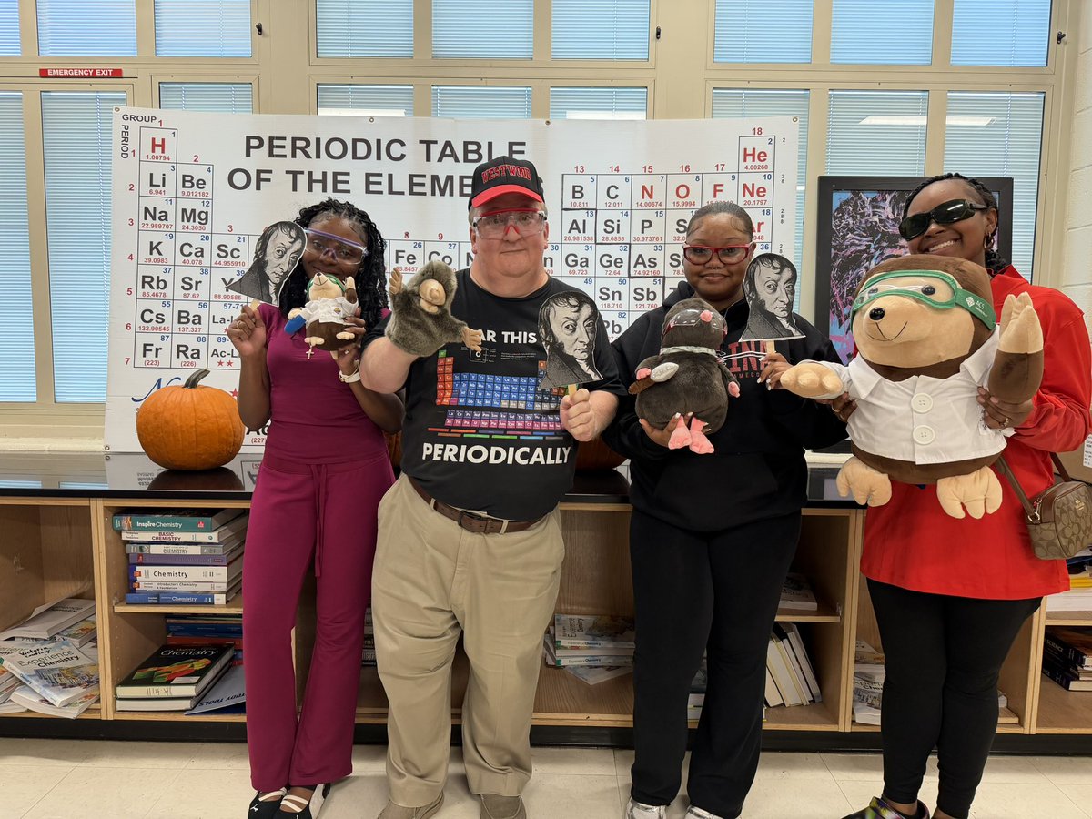 JeffOShields2's tweet photo. Happy #MoleDay from #mroshieldschemistry! #Chemistry #MoleDay2026 #ScienceIsFun #WestwoodChemistry @WHS_Redhawks https://t.co/bnak88RWOd