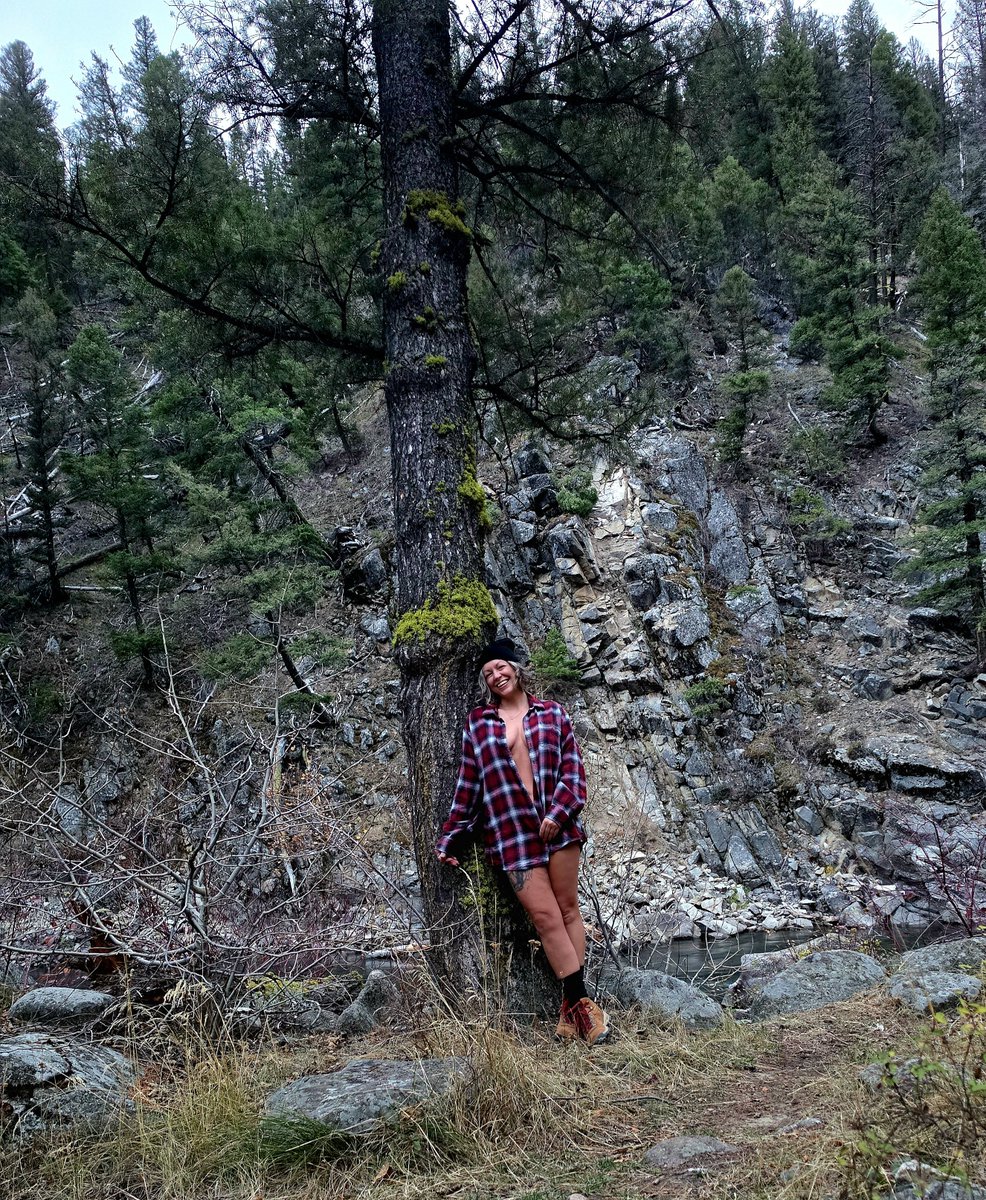 comemeetcamille's tweet photo. Idaho wilderness #happyfriday 
https://t.co/E6tWeqwMOo https://t.co/ACKTxipstZ