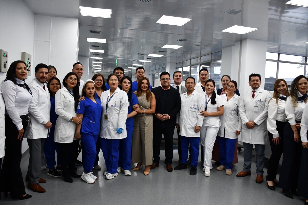HCAM_IESS's tweet photo. 🏥 Somos el primer hospital del país en contar con un laboratorio automatizado de patología clínica con tecnología de última generación.

✅ Mayor precisión diagnóstica, mejorando la seguridad y los tiempos de respuesta en beneficio de los asegurados.

#IESS
#ParaEsoEstamos https://t.co/dKA6RmF9Qq