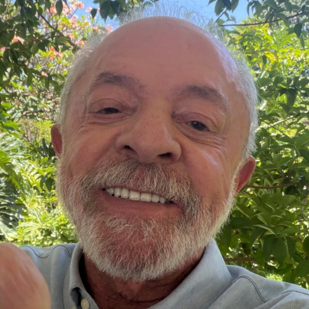 httpsrealitys's tweet photo. a fotinho do lula no 'canal do lula' 🤧te amamos velhote https://t.co/CX83zqCuQT