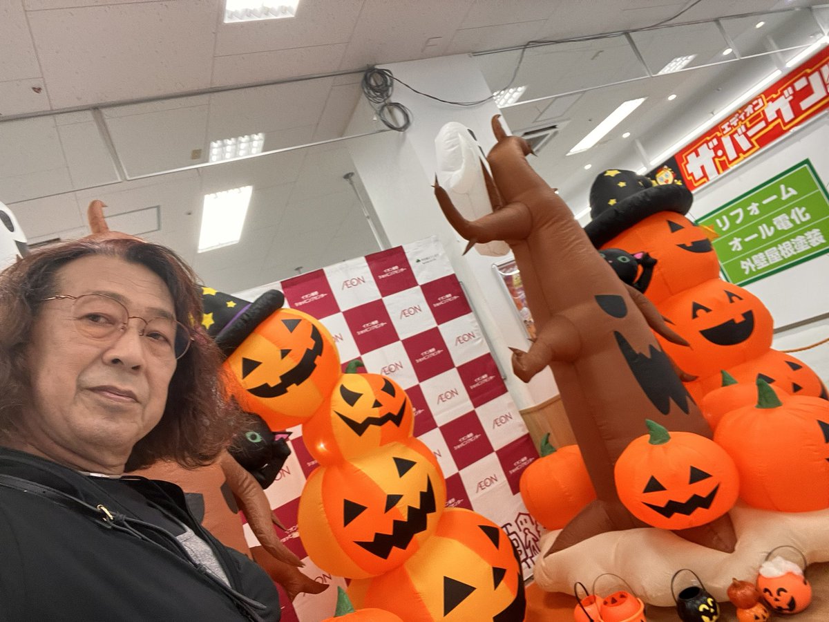 kaorin666's tweet photo. ゾンビおったぁ🧟‍♀️

 #怖がらせ隊 #ゾンビ #ハロウィンイベント https://t.co/XDwD1zsgnJ