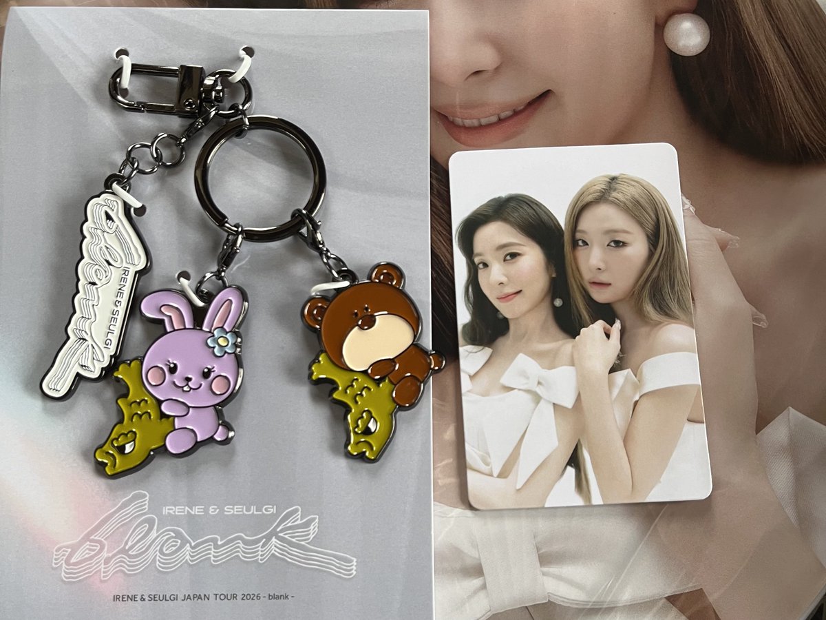 ChaWanChen's tweet photo. Limited edition ASeul charms and photocards from Aichi

#IRENE #아이린  #SEULGI #슬기 
#IRENE_SEULGI_JAPAN_TOUR_2026_blank https://t.co/hgoLTgnfFk