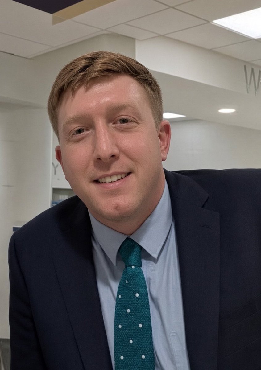 TheJadeWarwick's tweet photo. I stand with Fraser. 

Fuck you @WMPolice for arresting a literal child for criticising a politician. 

(Feel free to alter the original image of Simon Bennett, who got his wittle feewings hurt by a 15 year old boy) https://t.co/G43KdTZnal