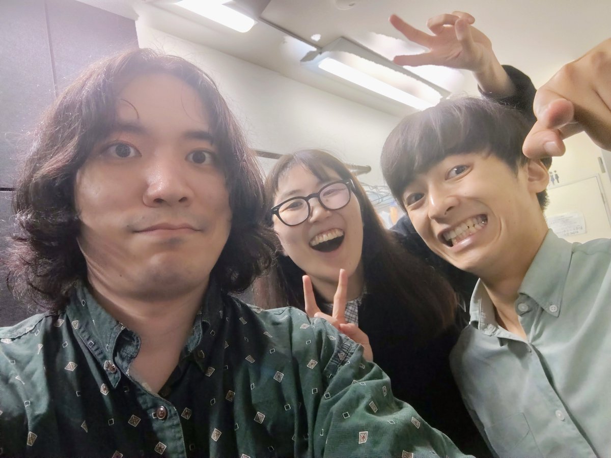 FanLightwind's tweet photo. 「おばた大喜利」「おばたトーク」ありがとうございました！

「おばた大喜利」お題出てないのにいつのまにか大喜利をしているフェーズに突入 こんにちパンクールで言うところのラッキー王の時間で鎌さんが強すぎた！
「おばたトーク」結構ちゃんとトークした！僕はみかんの皮は下から剥きます！ https://t.co/boAZ4mnI5Y