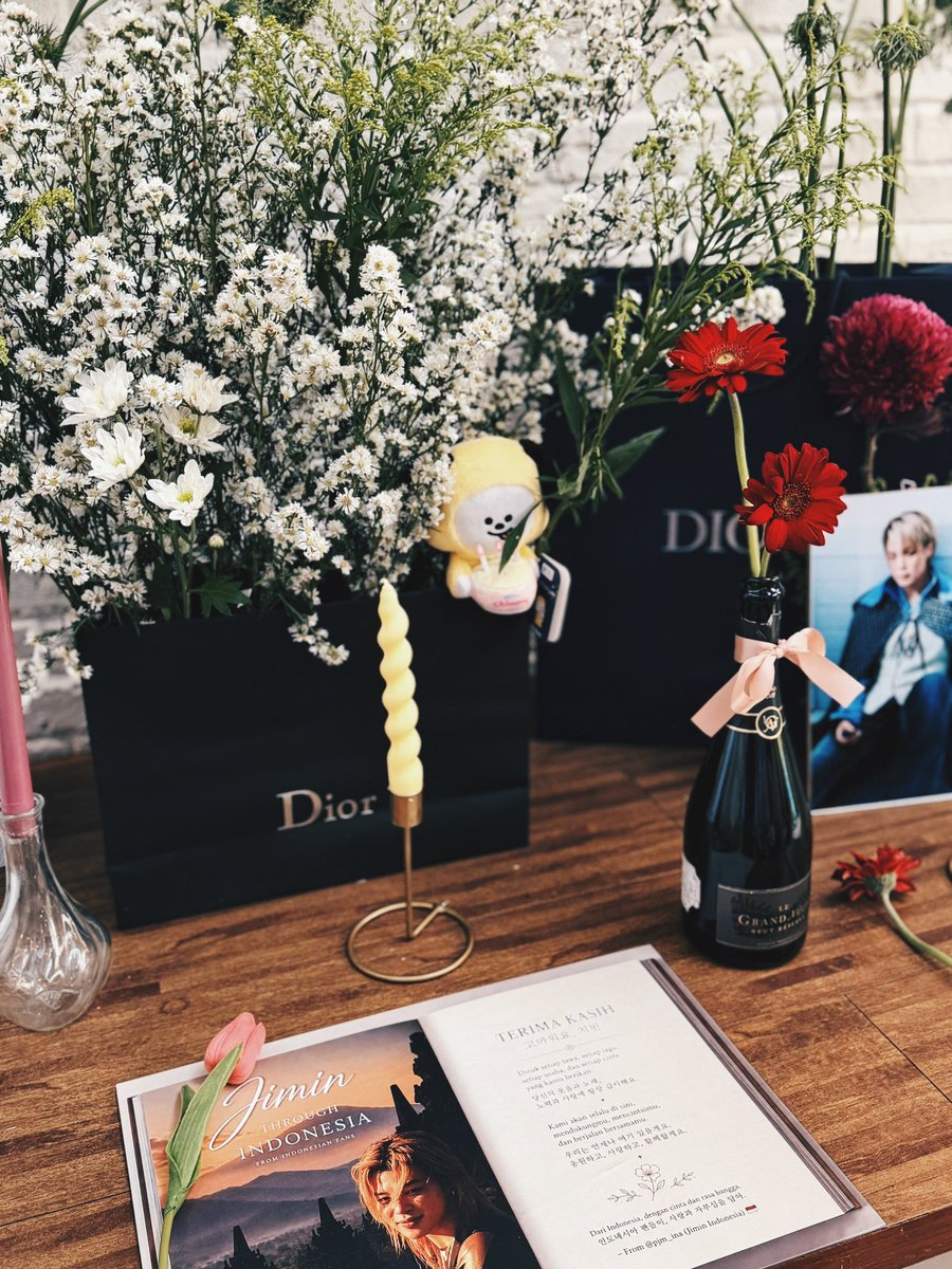 PJM_INA's tweet photo. we are ready ⸜(｡˃ ᵕ ˂ )⸝♡

#JIMTOBERINA2026
#the13thbloom https://t.co/3wElta5lTc