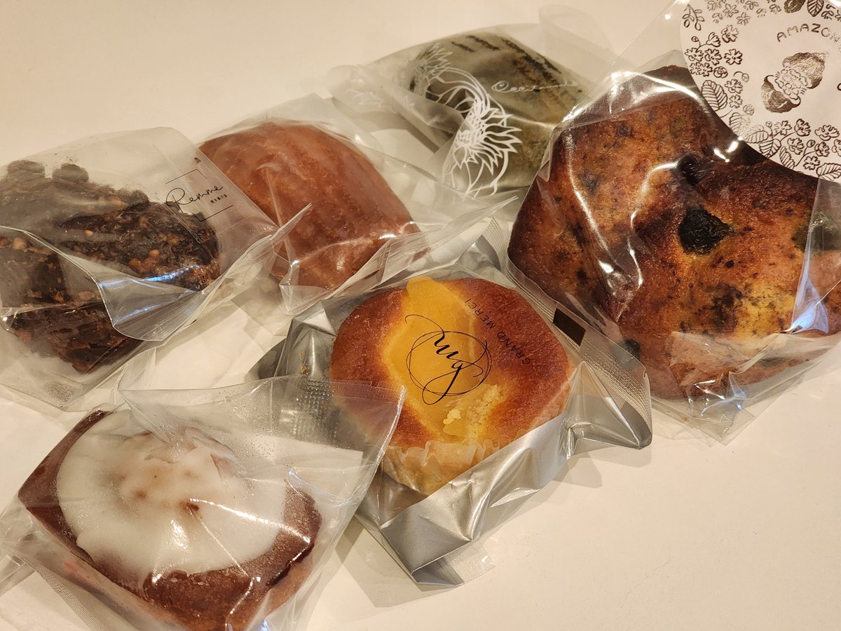 kotoko0901's tweet photo. ◇Patisserie au fil du jour
・ビスキュイモカドール https://t.co/Z9kyoW8GNU