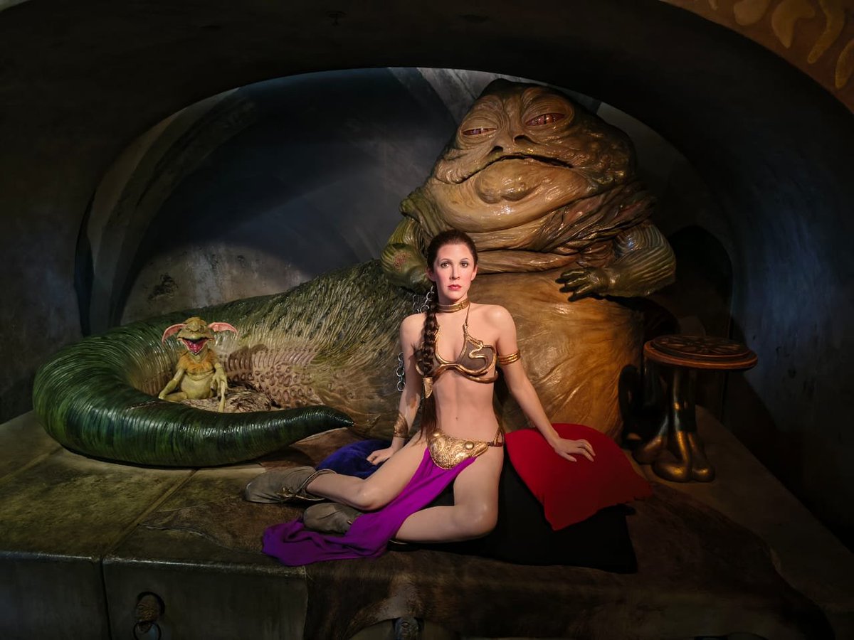 OxyLorena's tweet photo. Mi paso por el Museo de Cera Madame Tussauds, imposible no contemplar la belleza!
#23OCT26 
#Londres https://t.co/48B2bMe4TH
