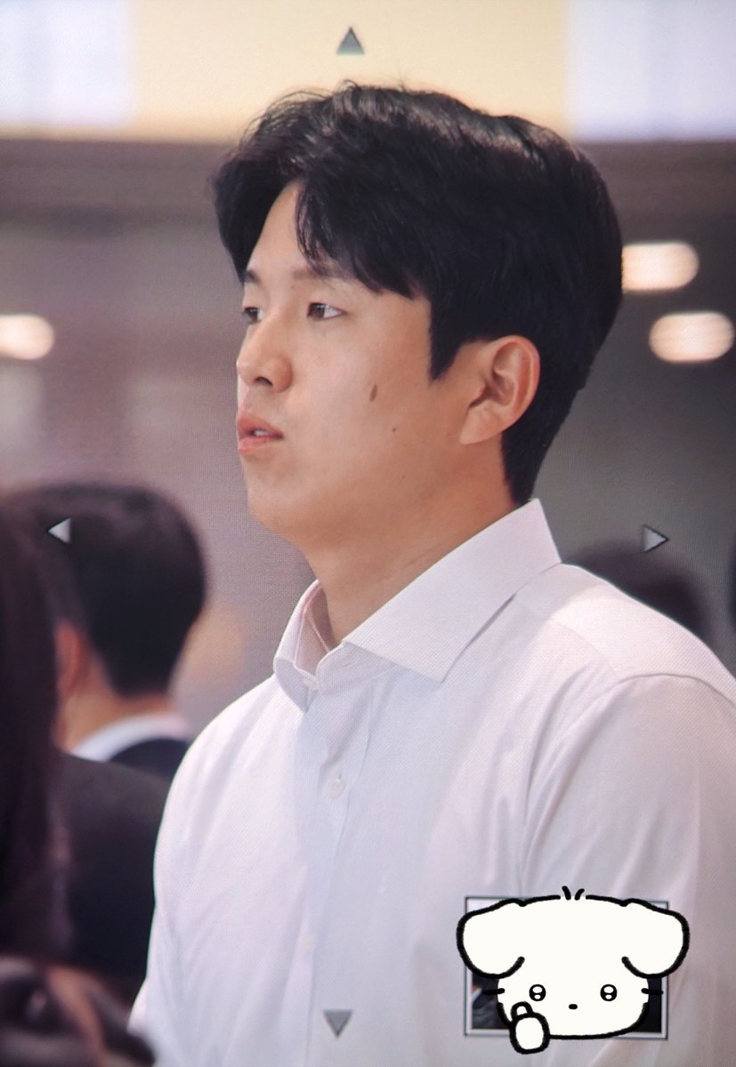 ggamja20zip's tweet photo. 안전비행~ 조심히 다녀오세요이 #조형우 https://t.co/vYxYMOVMx0