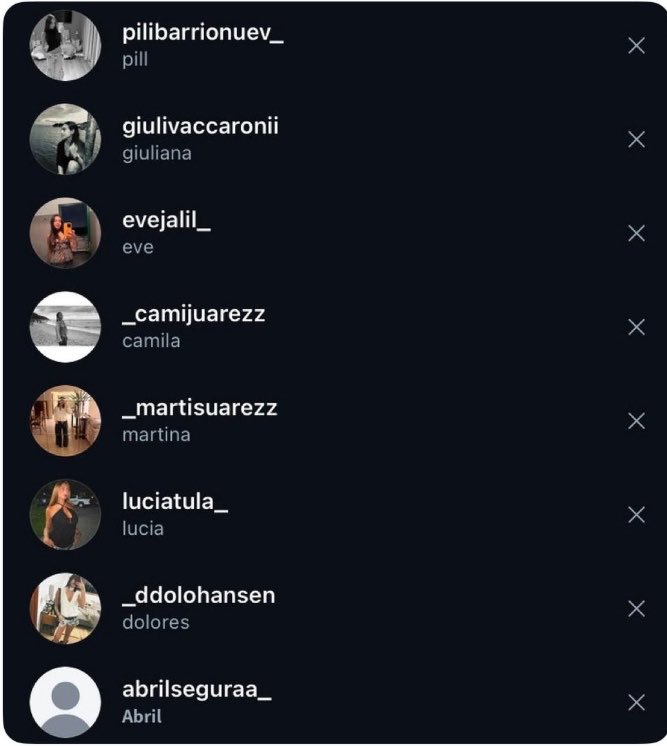 mmmilanesaa's tweet photo. Reírse de una chica que está sufriendo hasta verla destruida no es humor, es crueldad. 
No podemos seguir normalizando estas situaciones: denunciemos el acoso, no seamos cómplices del silencio y defendamos a quienes están sufriendo. 
¡El bullying no es un juego!

ELLAS SON LAS CHICAS QUE SE BURLABAN DEL SUFRIMIENTO DE UNA COMPAÑERA!!
#bully #Catamarca #abrilsegura