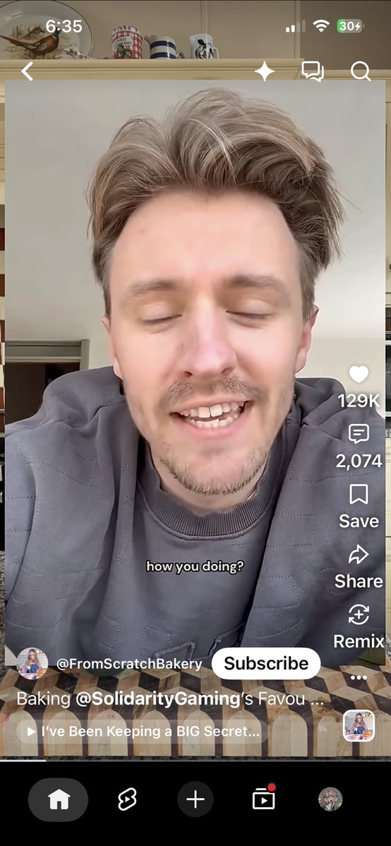 bamboozlerrs's tweet photo. ahhh i love watching baking videos they are so calm and- JIMMY SOLIDARITY?!?! https://t.co/ZMwQCOCaBj
