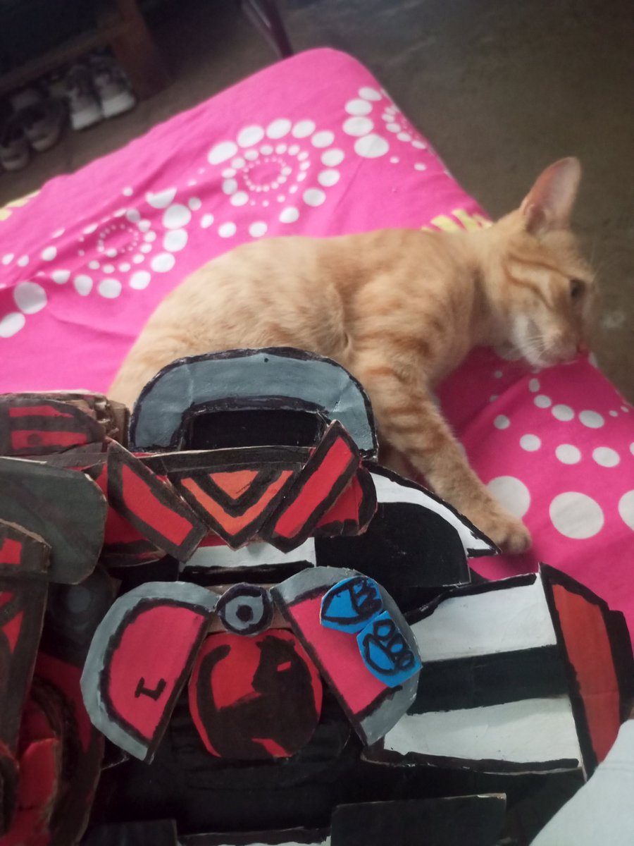 Kamenriderval's tweet photo. Hola xd el internet me andaba de la mierda hasta ahorita pude entrar correctamente https://t.co/zB2KXhLUyZ