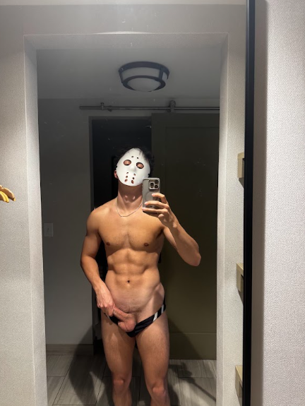 theos_hole's tweet photo. who’s brave enough to look https://t.co/UWRZ9j5FgJ