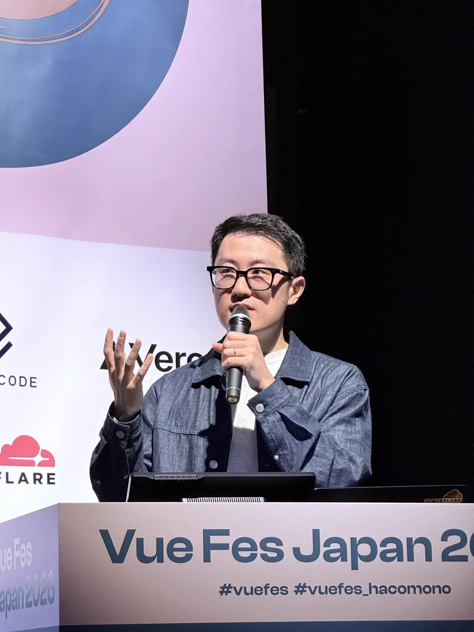 四顾剑 on X: "@RizumuA3 vue3 我都没有用呢，还有 vue2 项目在维护" / X