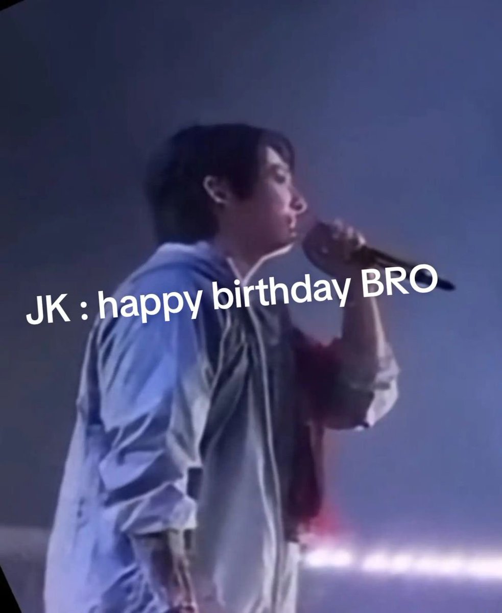 43wiselovely's tweet photo. @dricadricota As JK said to Jimin : happy birthday BRO..
And its not Jimin that JK mention as his favorite..but kim taehyung..
JK posted so many pic of Taehyung, with caption : may favorite.
Im Jikooker, but I chose to live in reality. https://t.co/geumE12oSC
