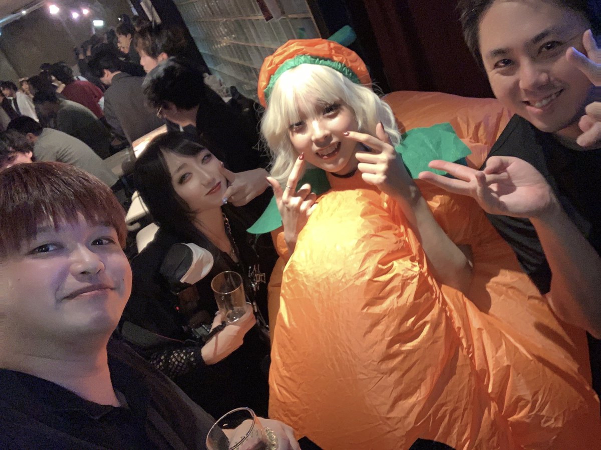tamutamu624's tweet photo. #FAIなるふぁんたじー
参加された皆さんお疲れ様でした〜
謎のパンプキンオーガナイザー面白かった🎃
また遊びましょう！
@shihikuntkt https://t.co/49PnquGhNR