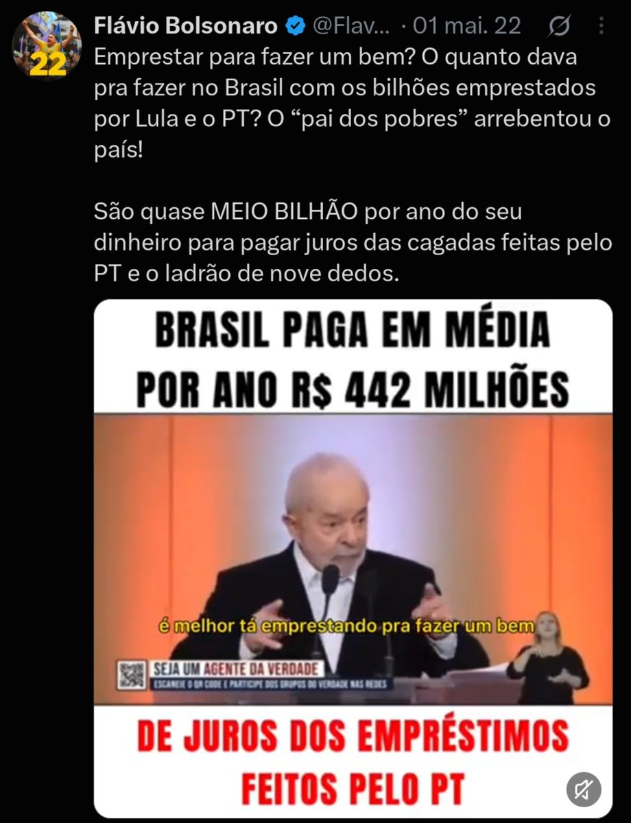 desmentindobozo's tweet photo. Flávio Bolsonaro pediu desculpas a Lula por tê-lo chamado de nove dedos. Será que foi de coração? Veja aqui algumas vezes que o candidato chamou Lula de nove dedos sem qualquer tipo de respeito.

#DebateNaGlobo #LulaNaGlobo https://t.co/hyBexhYsNk