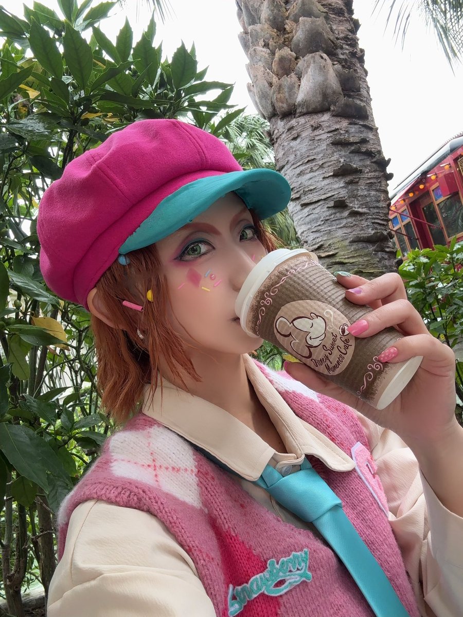 mame_medium's tweet photo. インパー🏰
雨やんでほしいなー

#Dハロ仮装2026 
#Dハロ仮装ツイステ https://t.co/n8azwhAoh8