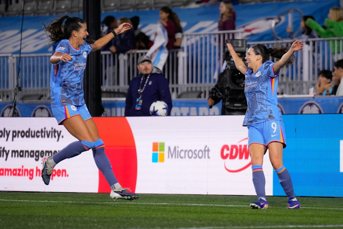 NWSL's tweet photo. Bring it in Houston 🥰 https://t.co/VMh3zG6Xq8