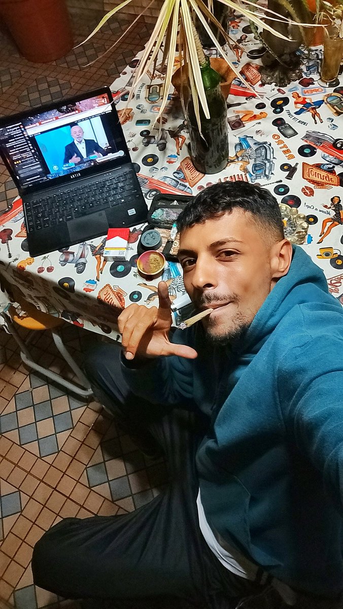 setukso's tweet photo. assistindo meu presidente LULA COMENDO O CU DO RACHADINHA https://t.co/SAa4o4DD2b