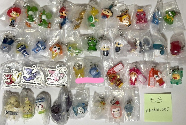 8mrZ4w6's tweet photo. @torihiki_3045 初めまして！検索よりお声掛け失礼致します。
画像に印をつけました5点を定価＋送料にて買取させて頂くことは可能でしょうか？
難しいとは思いますが、ご検討の程よろしくお願い致します。 https://t.co/aViagGHvF8