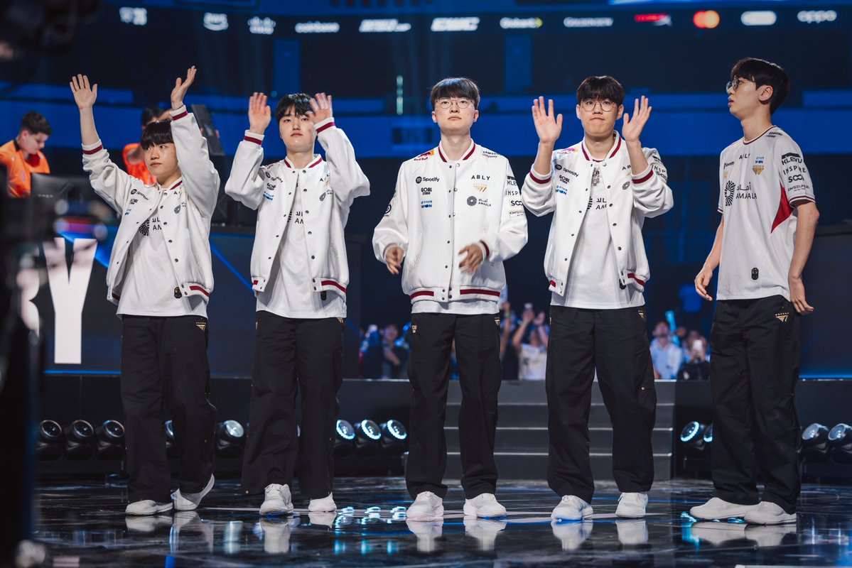 amberiaeok's tweet photo. #T1 — Swiss Stage Round 1 Worlds 2026 on Flickr

#Doran #Oner #Faker #Peyz #Keria https://t.co/68OnJcFmSE