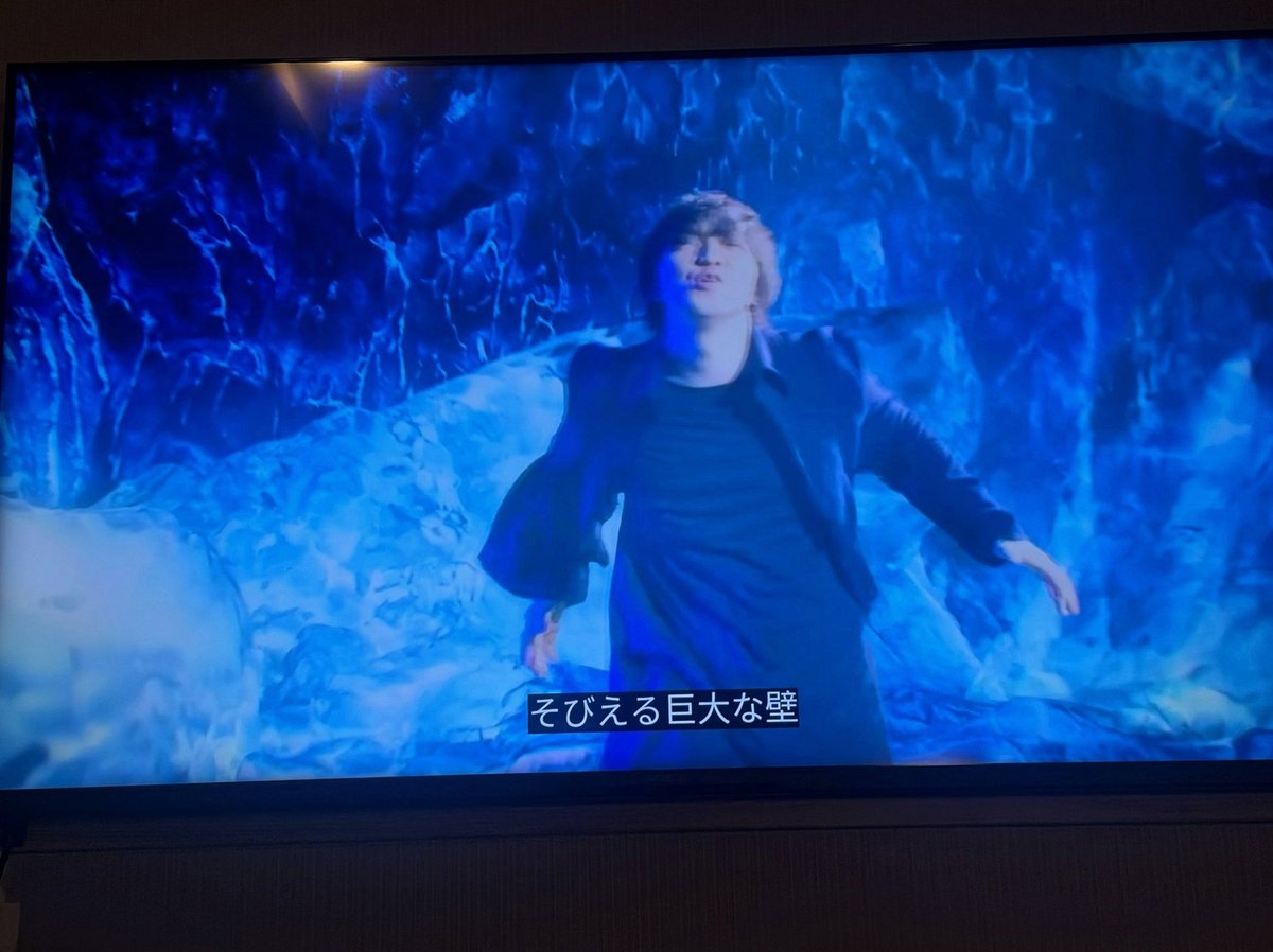 LeeSearchFl's tweet photo. 推しメン誕生日おめでとう
って当日に光らせようと
ちょっと本気で思ったことあるんだけど
まず値段が高いのもそうなんだけど
これ好きな文字入れれないって
意味ないじゃんってなった
だって色とハピバの文字のみじゃあ
誰に向けてるかわからないやん
でもこれを生で見たら感動はすると思うけど https://t.co/ObGSuDYnMU