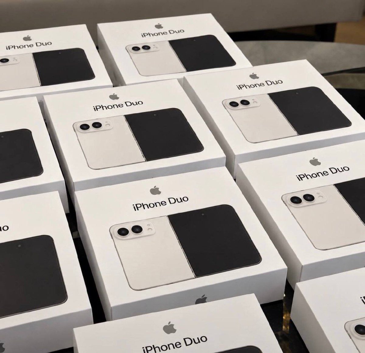 ItsRealAlec's tweet photo. 作为 AlecX 团队，我们将送出 4 台 iPhone Duo 给 4 位幸运粉丝！🎁

没有任何规则或条件。只需点赞这条帖子，并在下方评论”Done”。

获奖者将于明天凌晨 12 点公布。祝大家好运！☘️

关注我们，不错过更多福利 🔔 https://t.co/zGTrHmpwiq